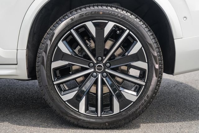 New 2026 Volvo XC90 B6 Ultra w/ Protection Package Premier AWD/4WD image 18
