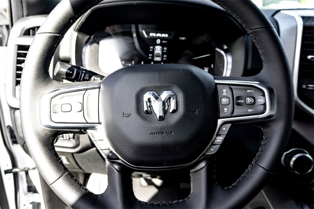 New 2026 RAM 1500 4x4 Crew Cab image 12