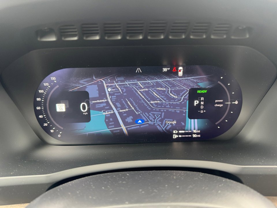 New 2026 Volvo XC90 T8 Plus w/ Protection Package Premier image 11