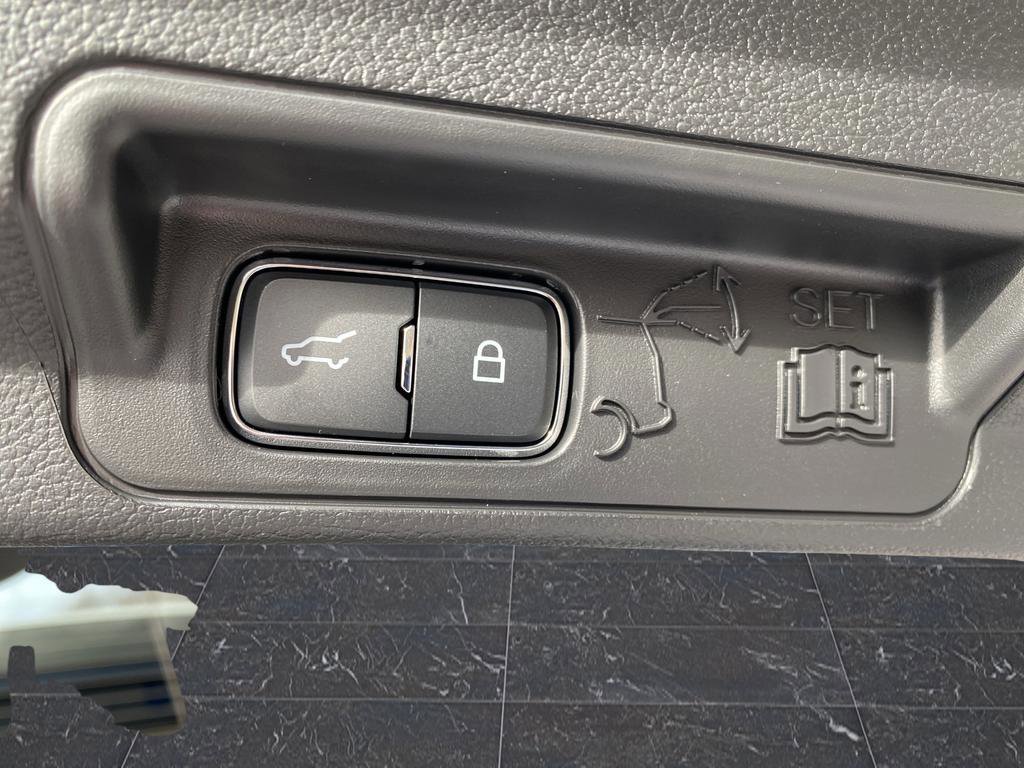 New 2026 Ford Explorer Active w/ Active Comfort Package image 18