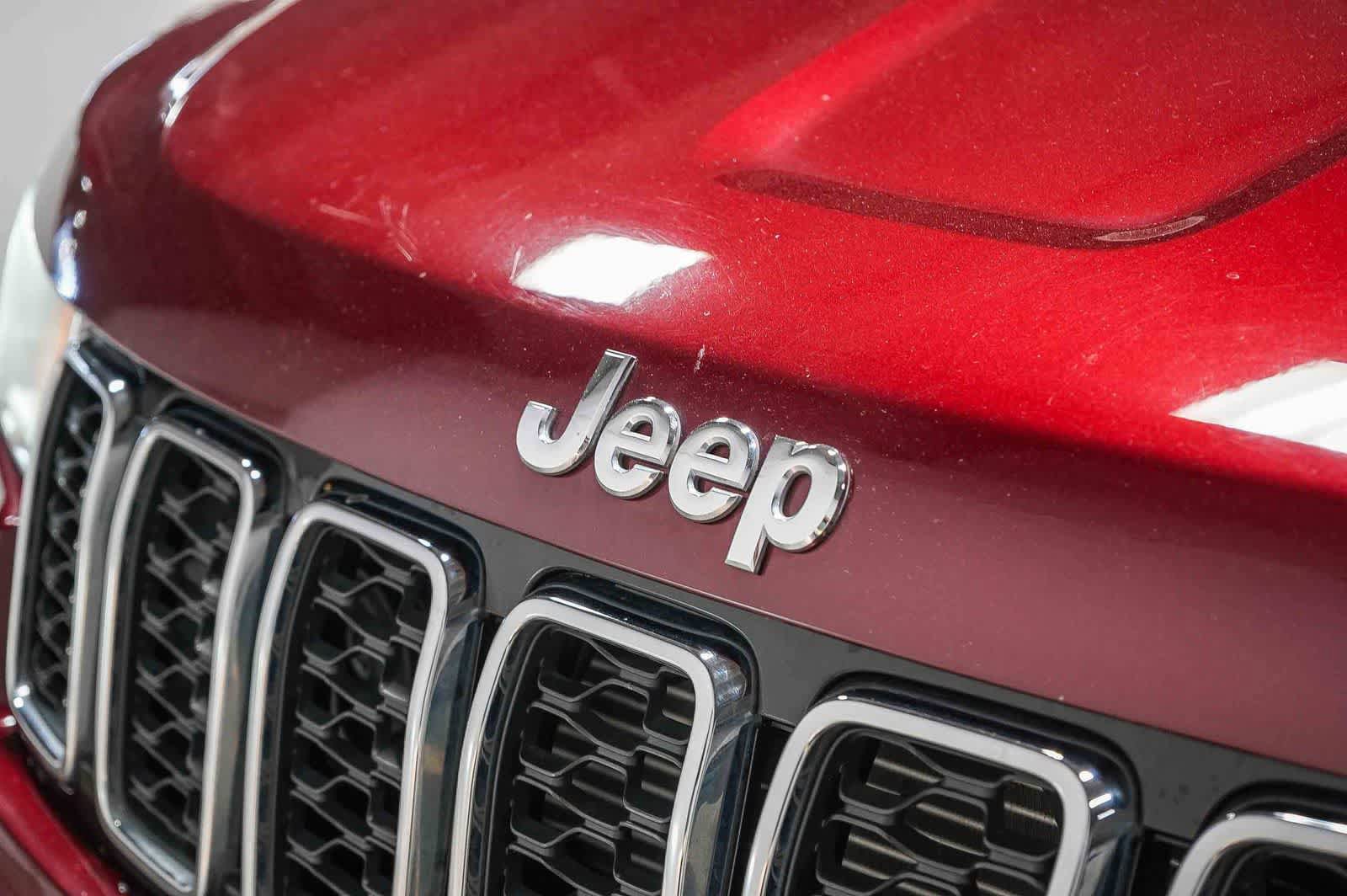Used 2018 Jeep Grand Cherokee Laredo RWD image 8