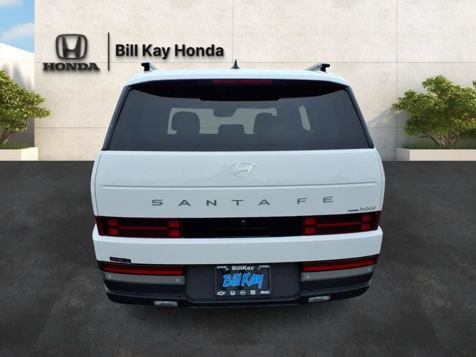Used 2024 Hyundai Santa Fe Limited image 4