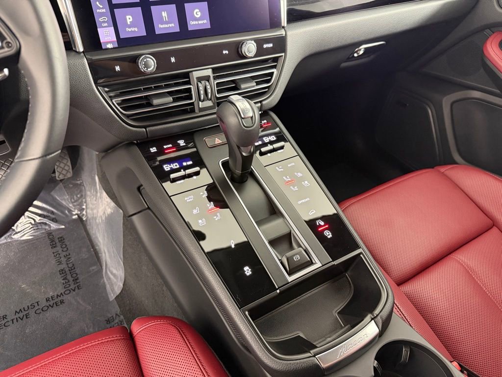 Certified 2026 Porsche Macan Turbo image 25