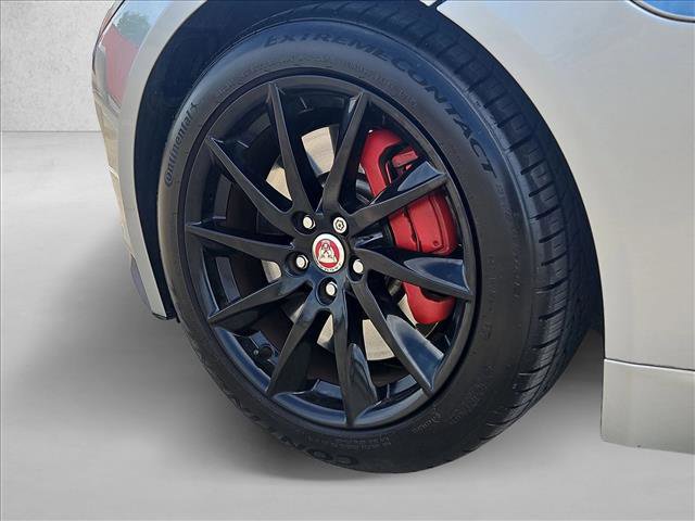 Used 2017 Jaguar F-TYPE Coupe image 18