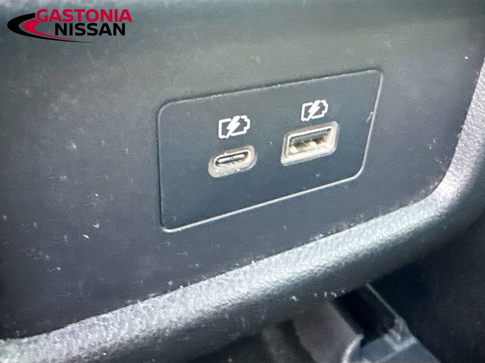 Used 2024 Nissan Pathfinder Rock Creek AWD/4WD image 33