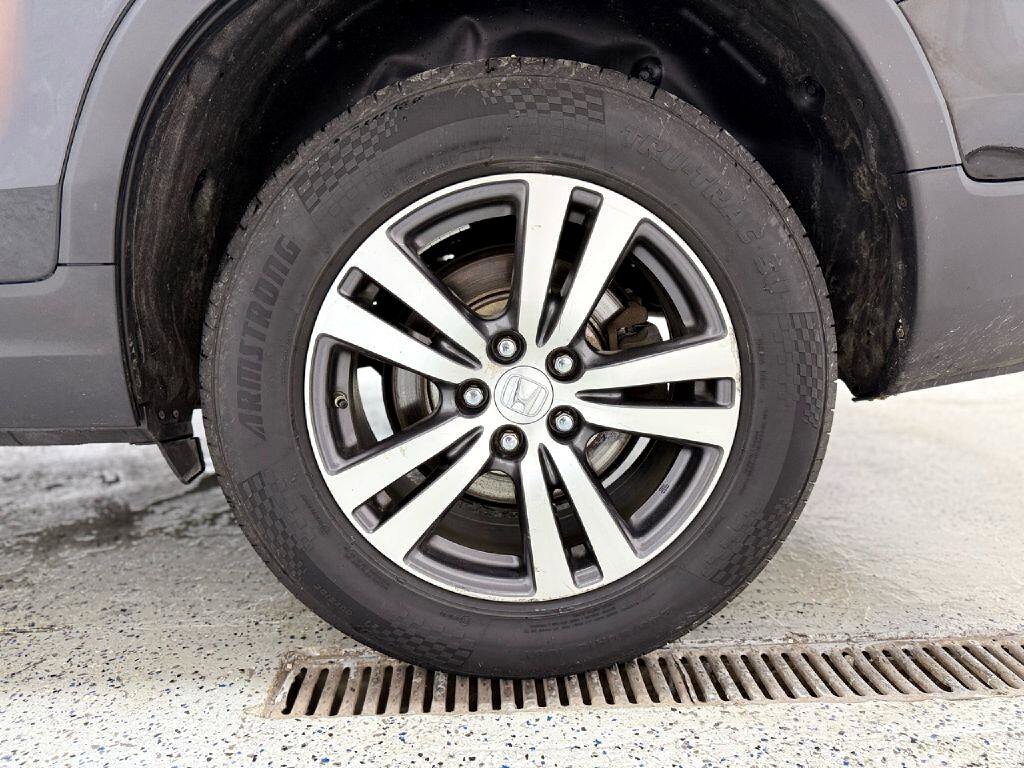 Used 2018 Honda Pilot EX image 32