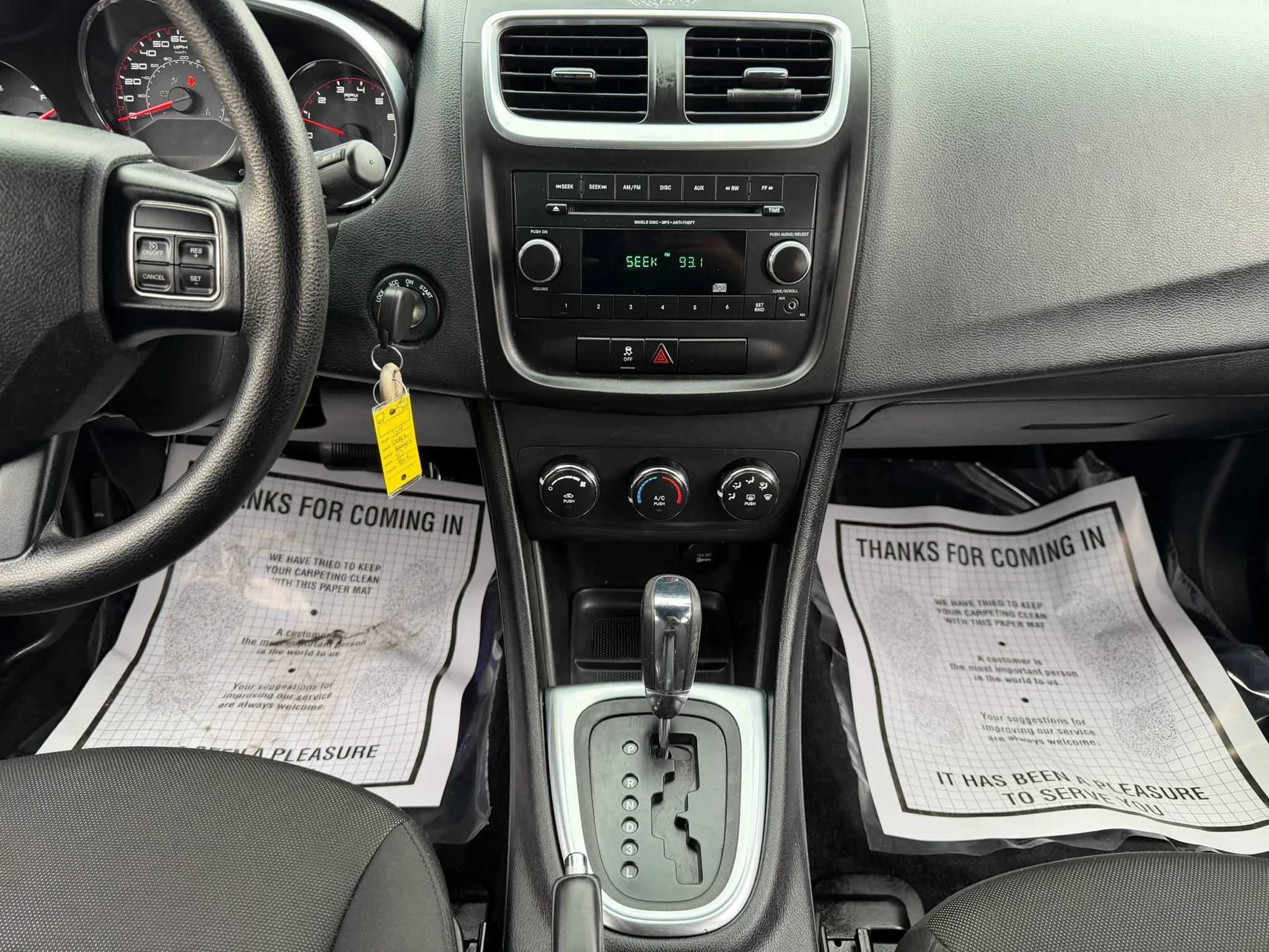 Used 2014 Dodge Avenger SE FWD image 21
