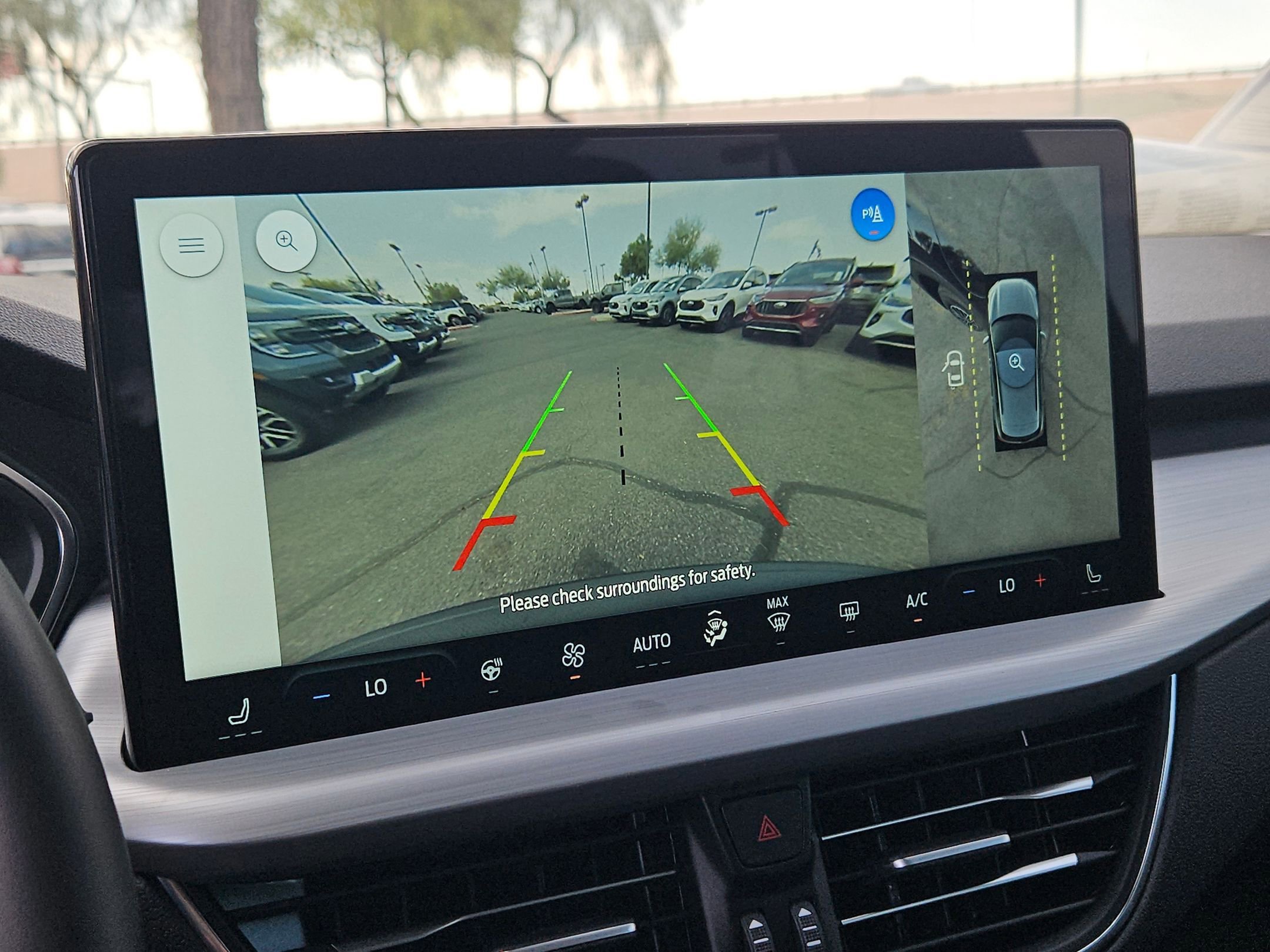 New 2025 Ford Escape SE w/ PHEV Premium Package image 12