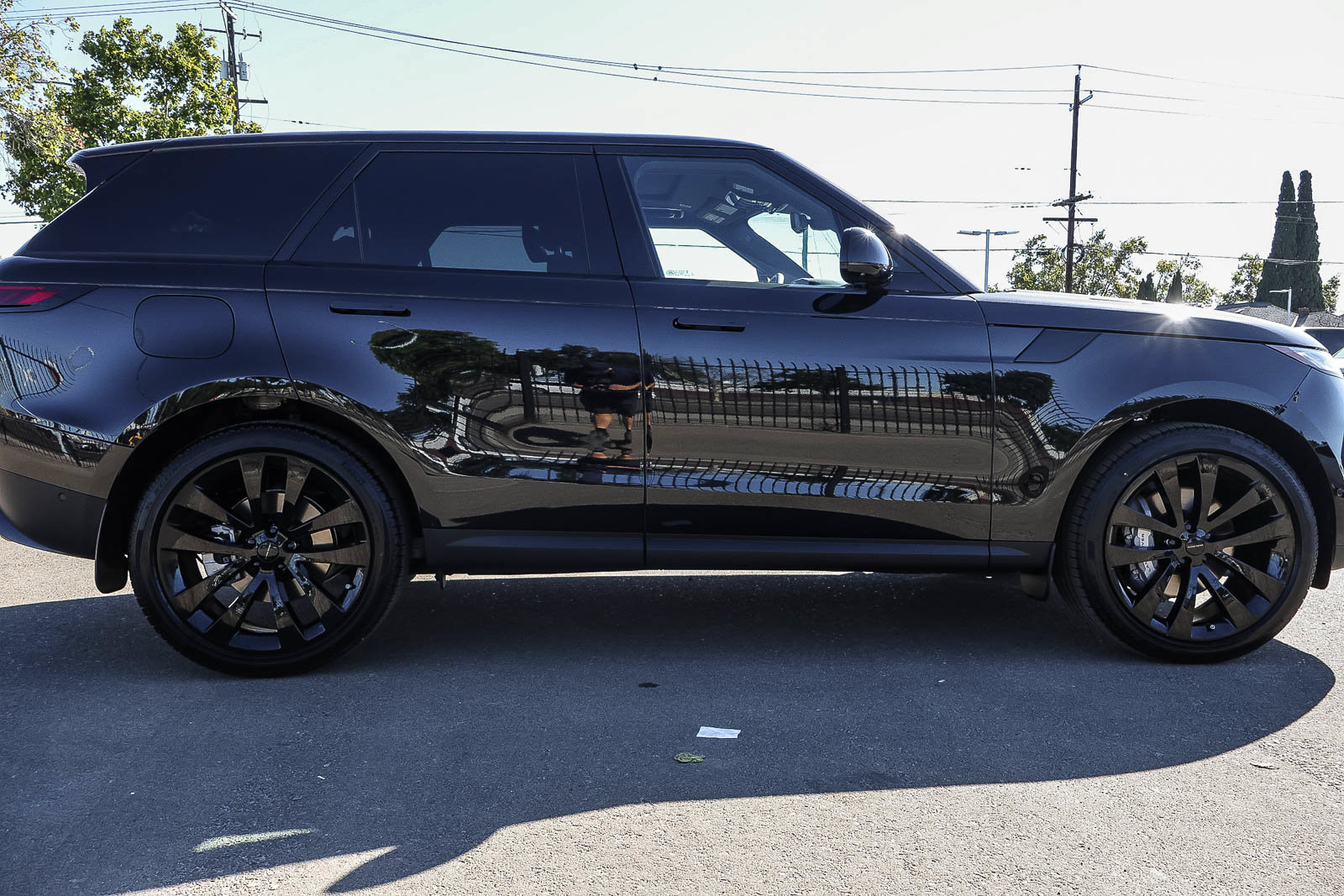 New 2026 Land Rover Range Rover Sport SE AWD/4WD image 4