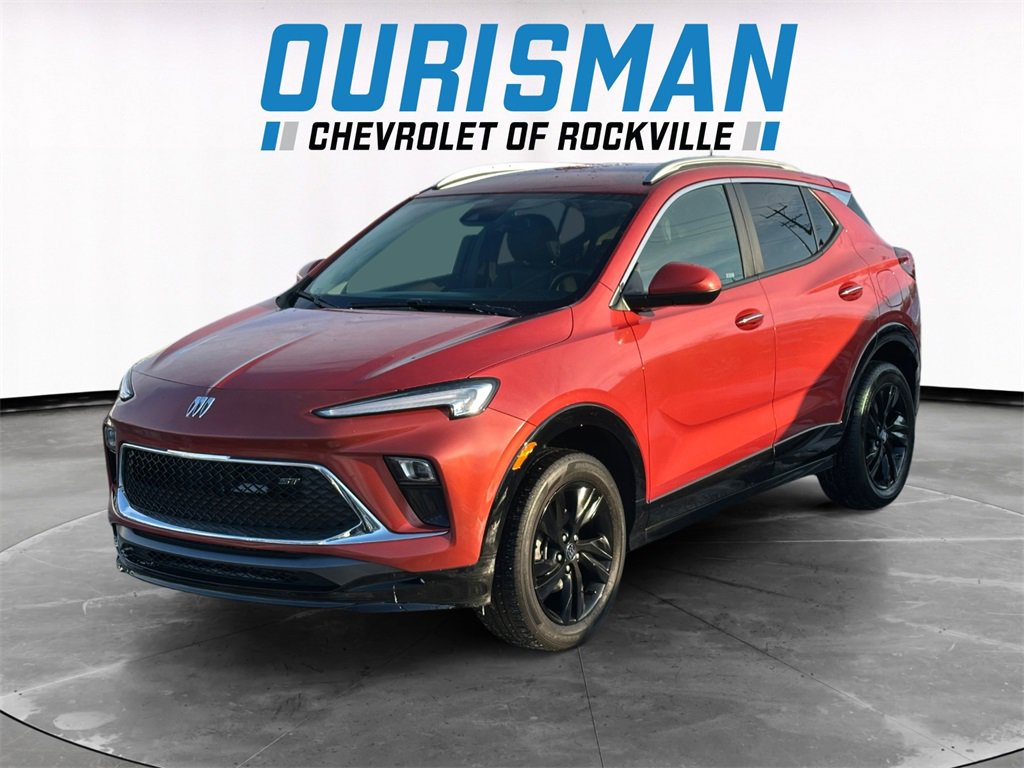 Used 2024 Buick Encore GX Sport Touring image 2