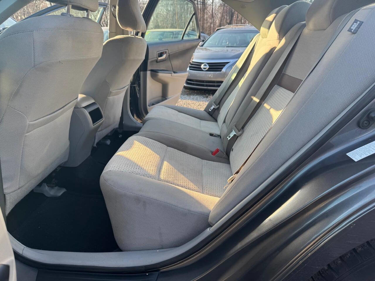 Used 2014 Toyota Camry LE FWD image 23