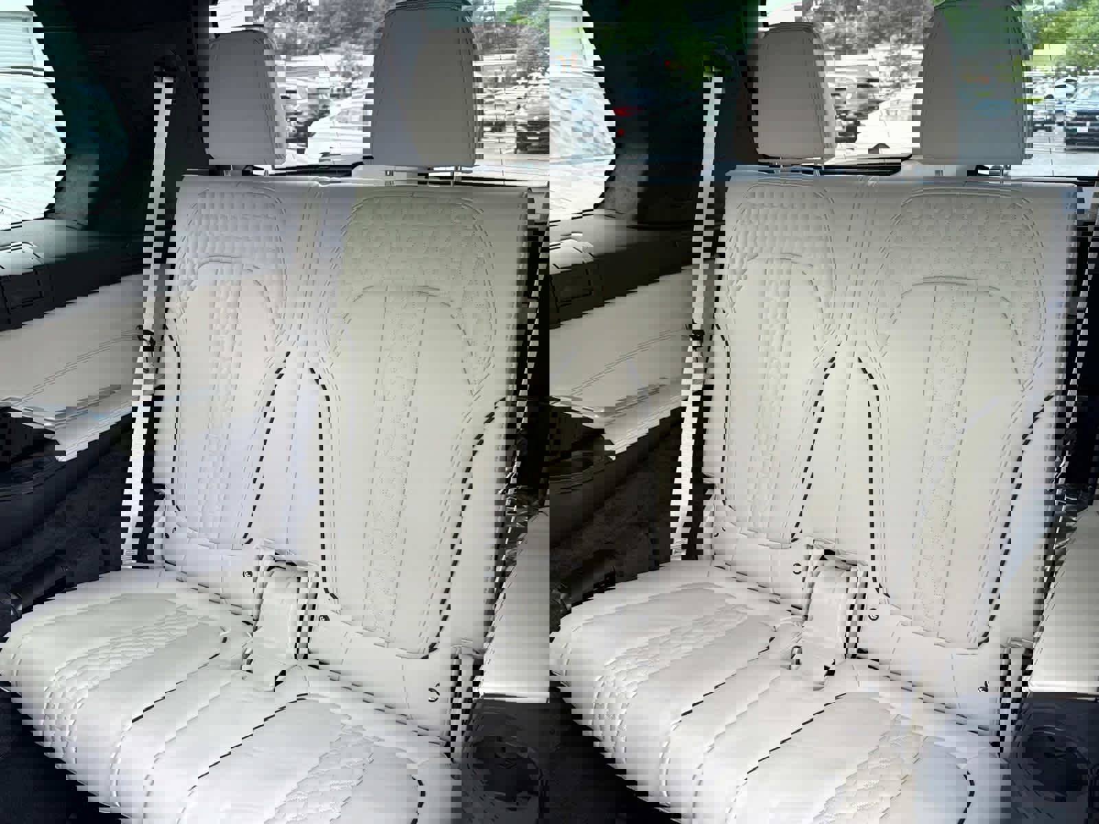 New 2026 BMW X7 xDrive40i w/ Executive Package image 30