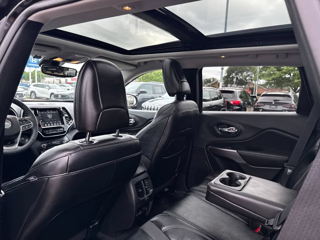 Used 2022 Jeep Cherokee Limited AWD/4WD image 35