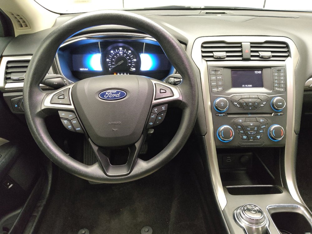 Used 2018 Ford Fusion S FWD image 22