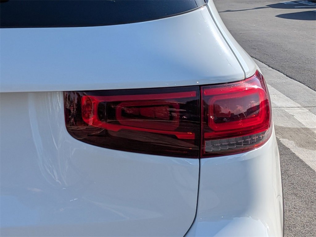 Used 2023 Mercedes-Benz GLB 250 image 23