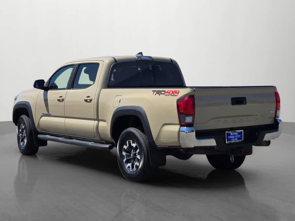 Used 2019 Toyota Tacoma TRD Off-Road AWD/4WD image 4