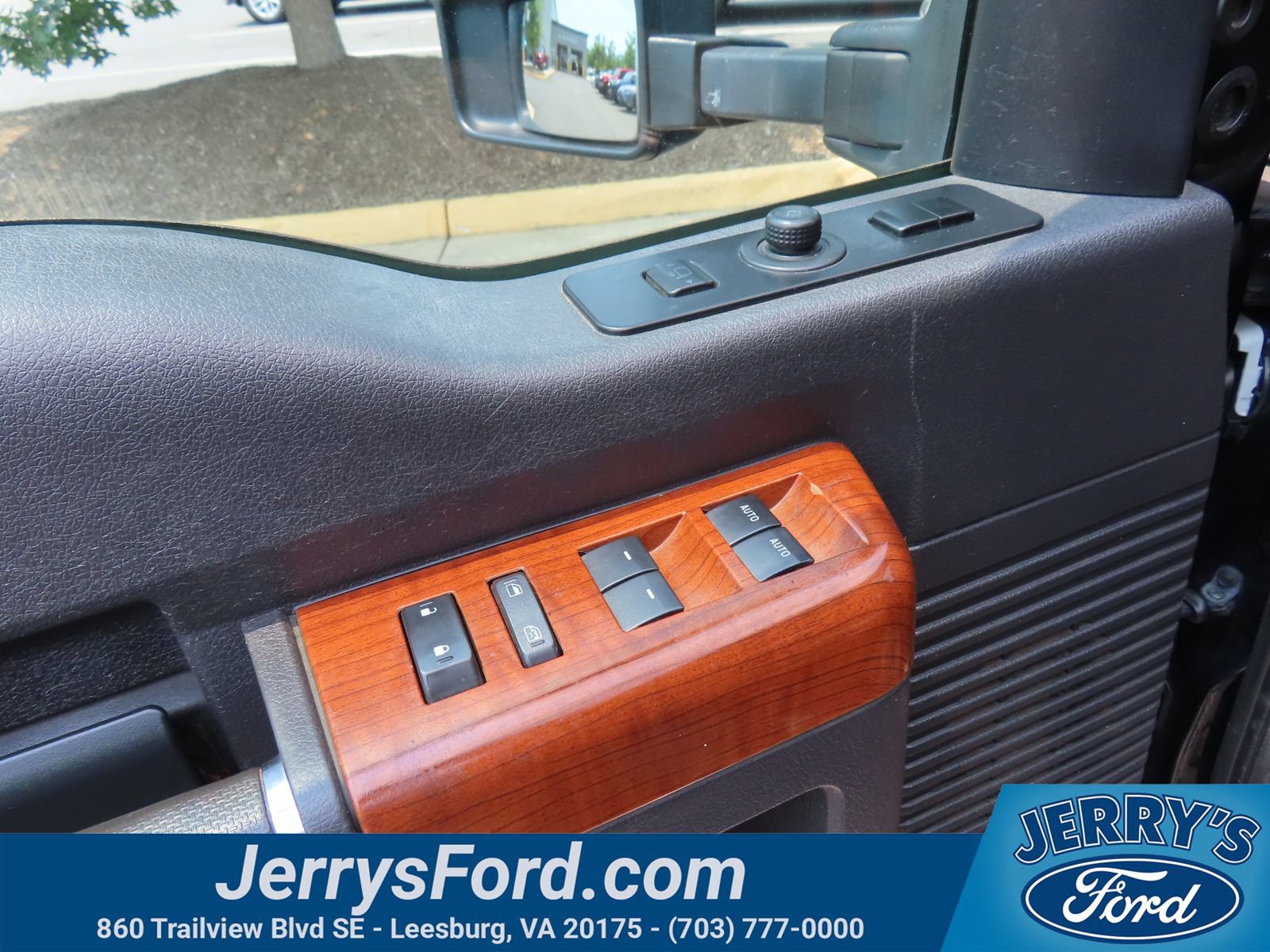 Used 2016 Ford F250 King Ranch w/ Snow Plow Prep Package AWD/4WD image 13
