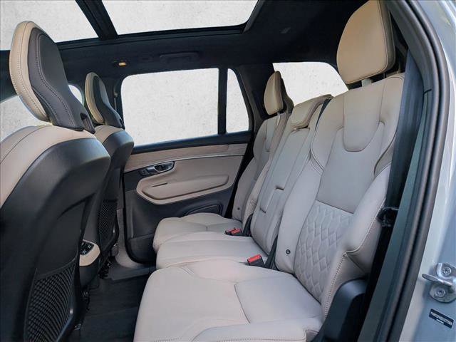 Certified 2025 Volvo XC90 B5 Core w/ Protection Package Premier image 18