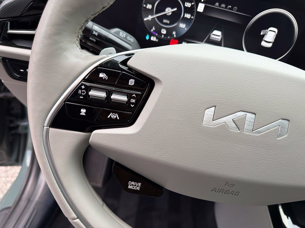 Used 2023 Kia Niro Wind w/ Wind Preserve Package FWD image 16