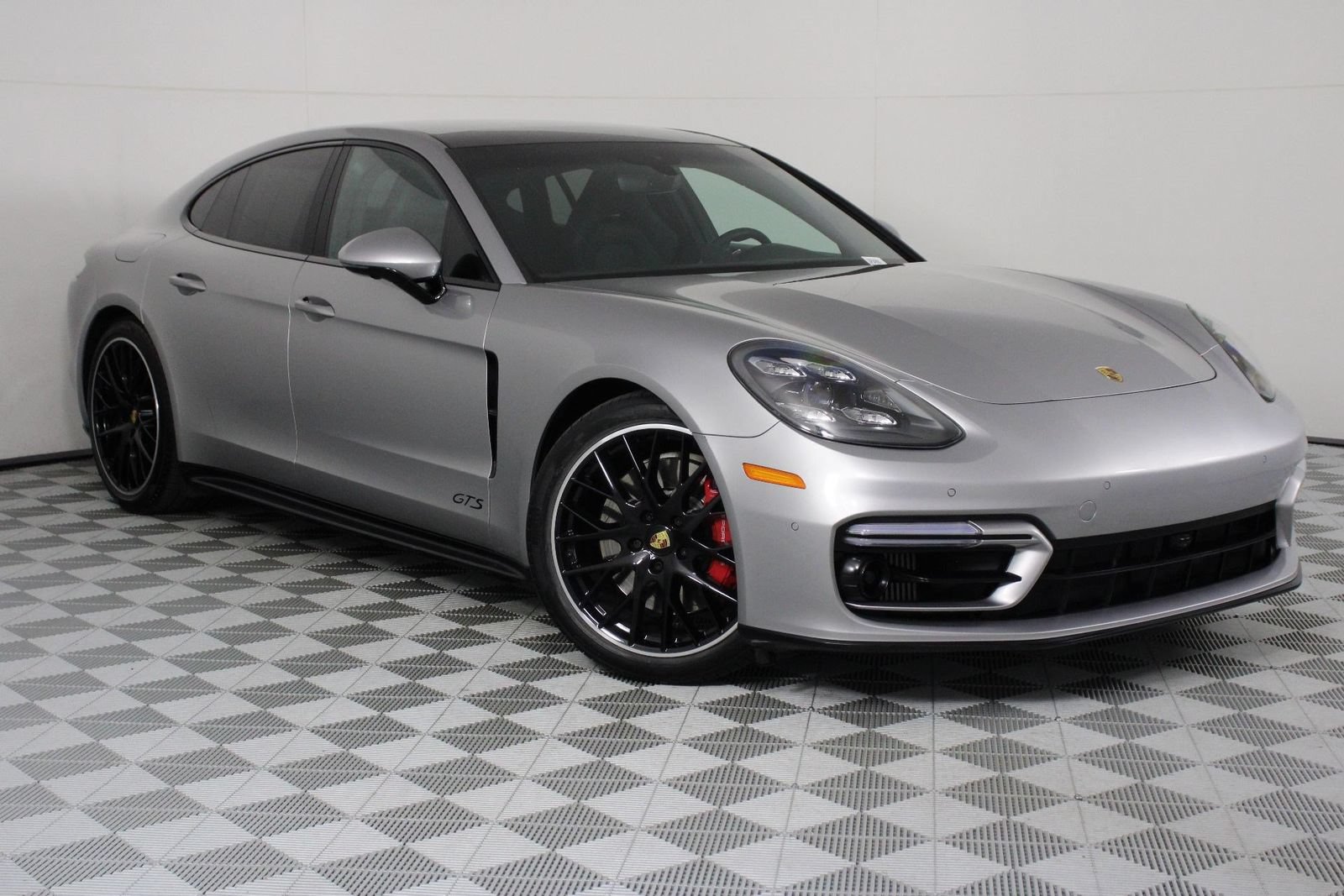 Certified 2023 Porsche Panamera GTS AWD/4WD image 9