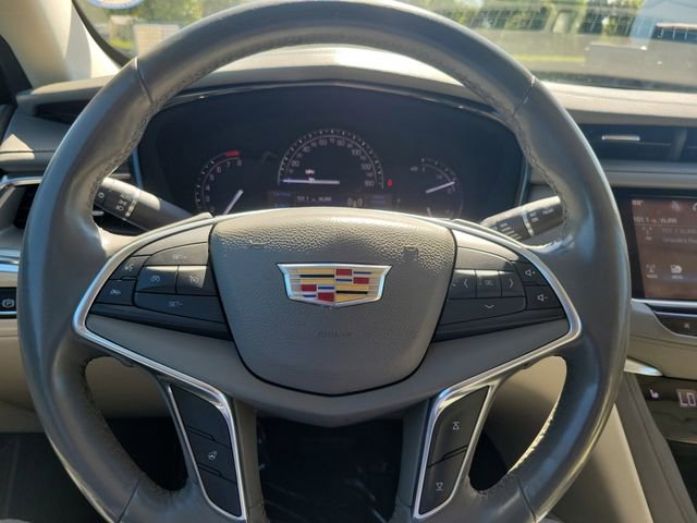 Used 2017 Cadillac XT5 Luxury image 20