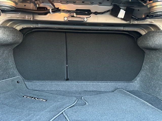 Certified 2023 Nissan Sentra SR w/ Midnight Edition Package image 18