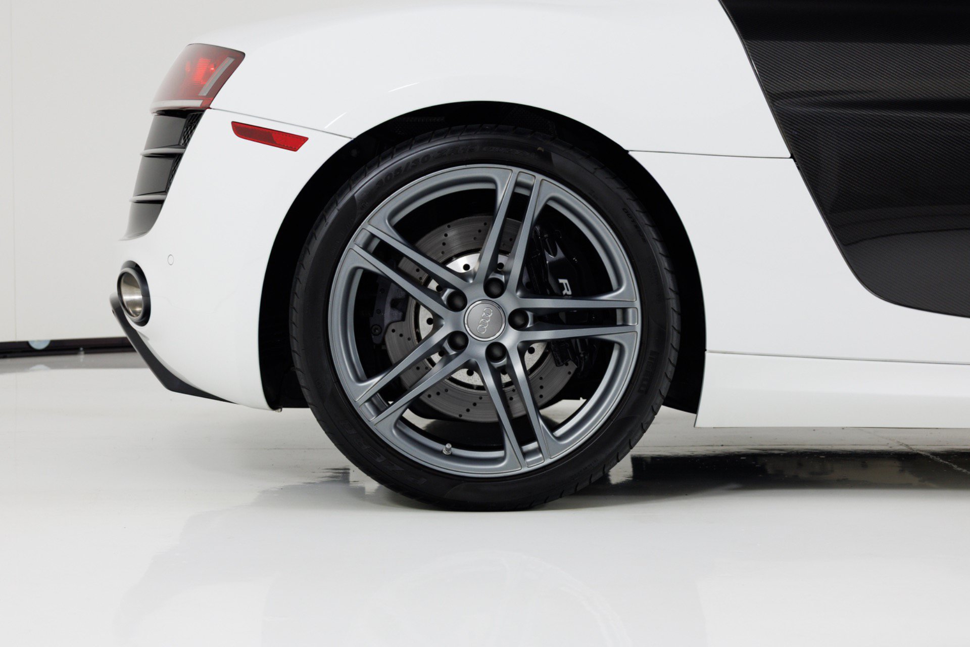 Used 2012 Audi R8 V10 AWD/4WD image 11