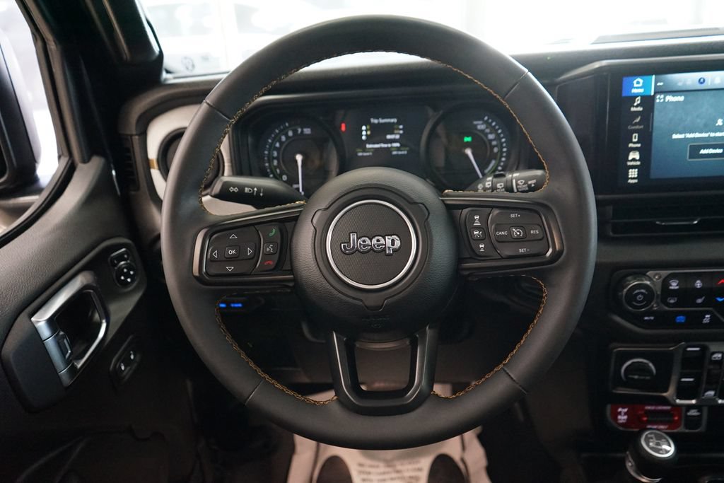 Used 2024 Jeep Wrangler Unlimited AWD/4WD image 30