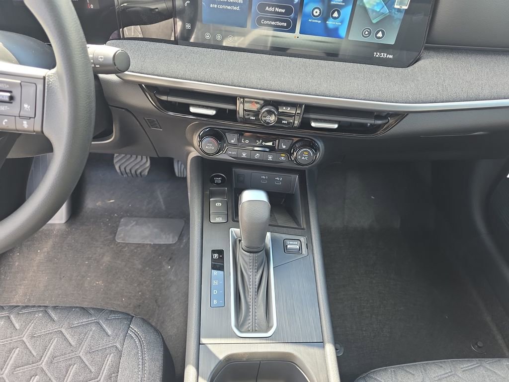 New 2026 Nissan Kicks SV w/ SV Premium Package AWD/4WD image 11