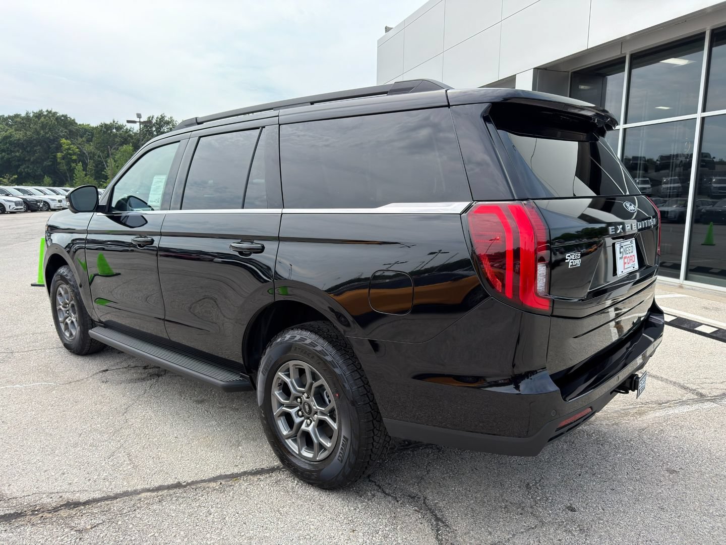 New 2027 Ford Expedition Active AWD/4WD image 5