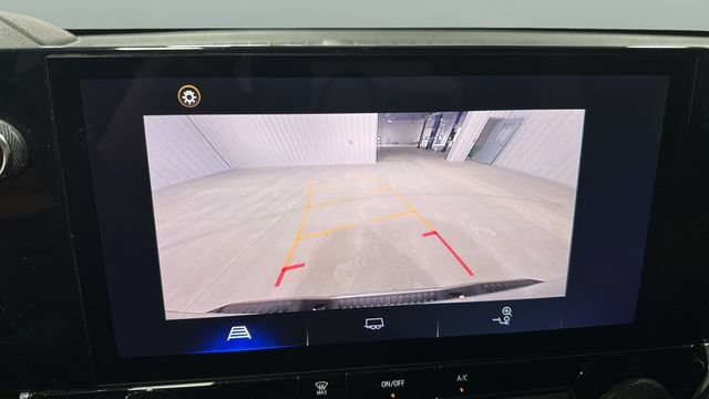 Used 2023 Chevrolet Colorado LT AWD/4WD image 15