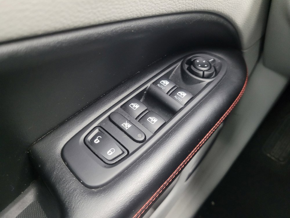 Used 2020 Jeep Compass Limited FWD image 27