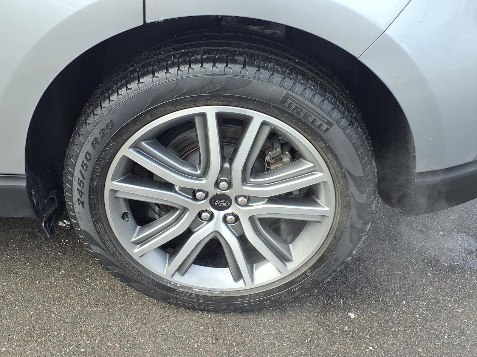 Used 2023 Ford Edge Titanium w/ Class II Trailer Tow Package image 28