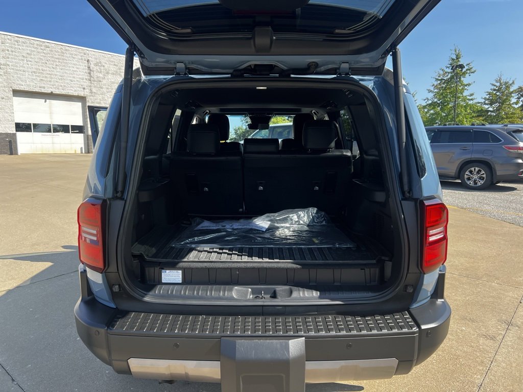 Certified 2024 Toyota Land Cruiser image 30