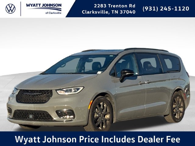 Used 2025 Chrysler Pacifica Limited