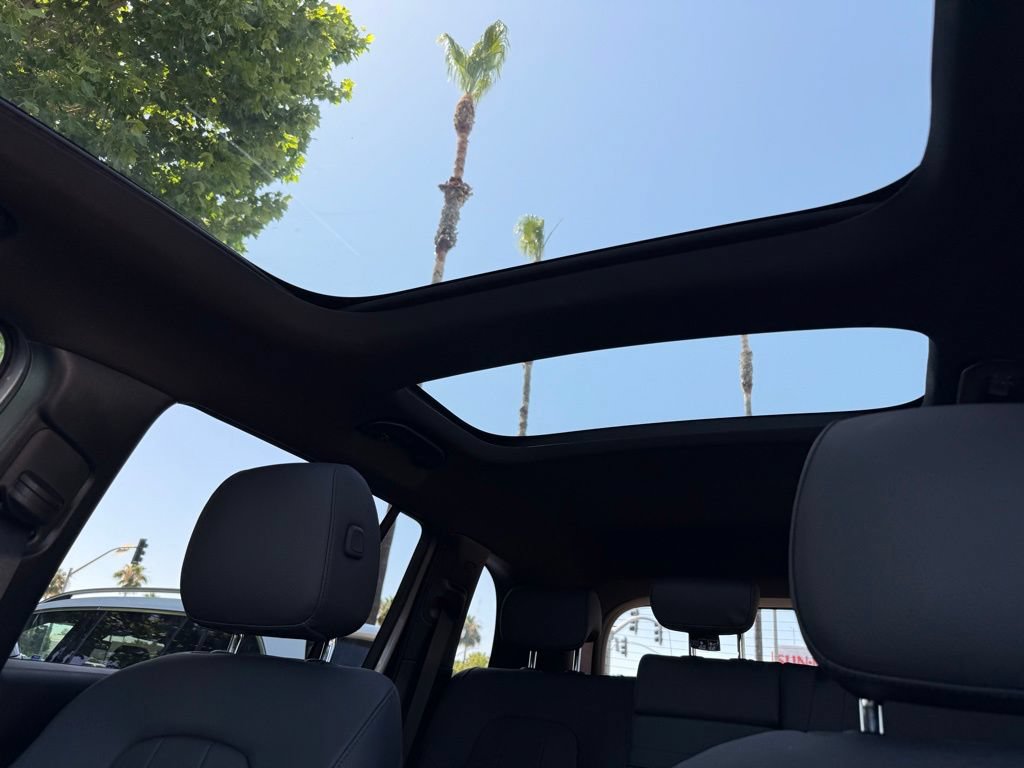 Certified 2026 Mercedes-Benz GLB 250 image 2