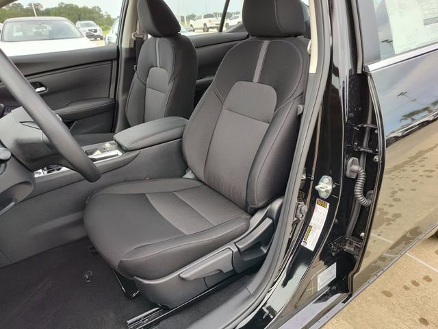 New 2025 Nissan Sentra SV w/ All-Weather Package image 6