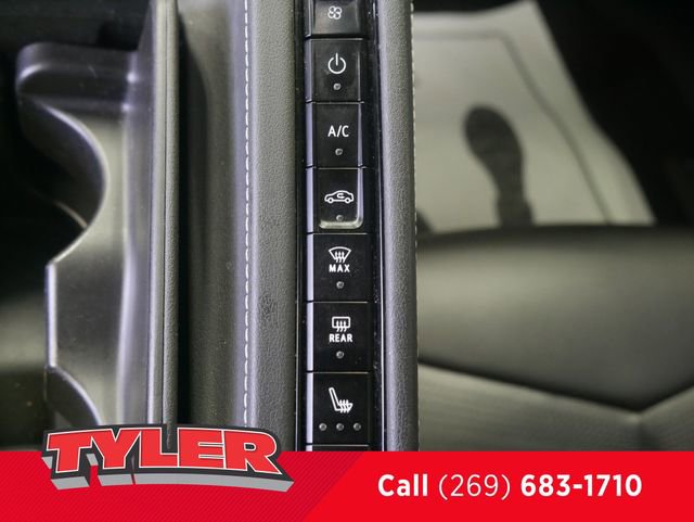 Used 2020 Chevrolet Corvette Stingray w/ 2LT Preferred Equipment Group image 31