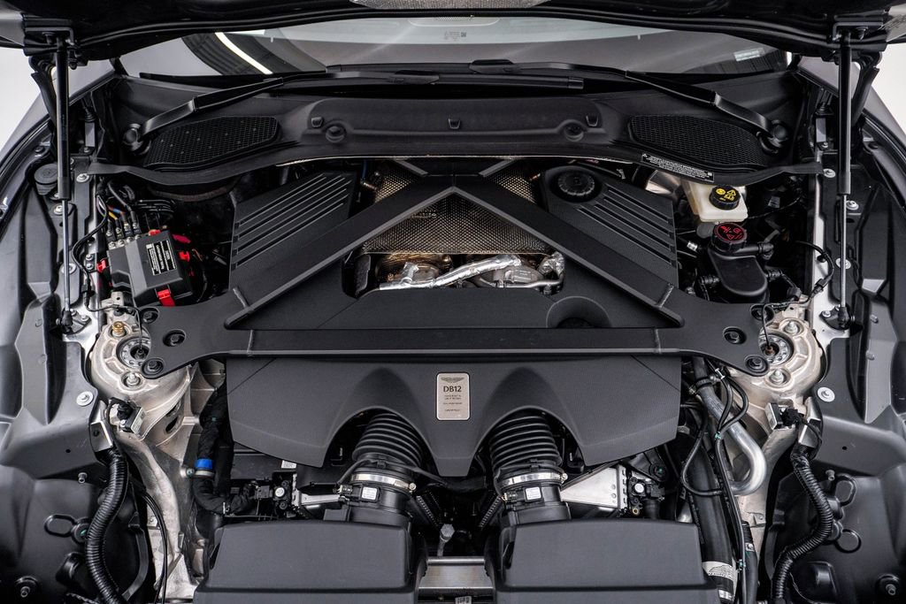 Used 2025 Aston Martin DB12 Coupe RWD image 34