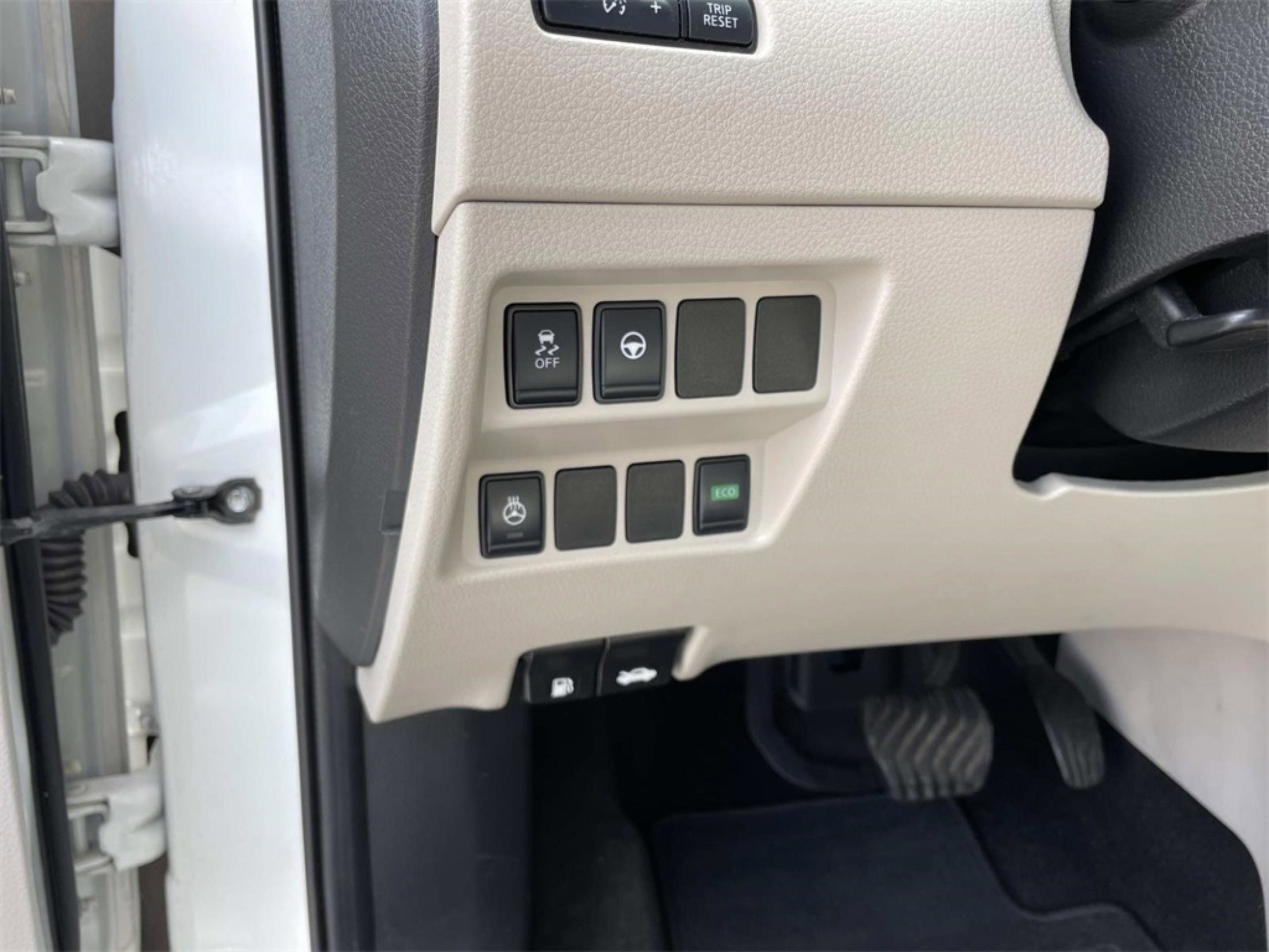 Used 2019 Nissan Rogue Sport SL w/ Premium Package image 15