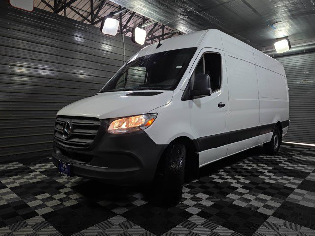 Used 2023 Mercedes-Benz Sprinter 2500 image 30