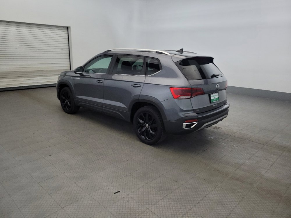 Used 2024 Volkswagen Taos SE FWD image 3