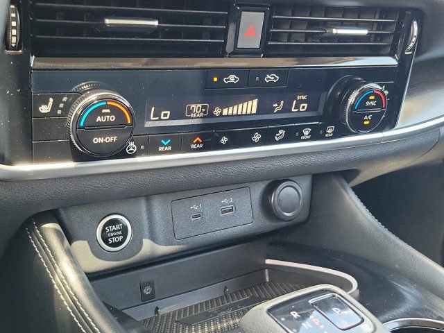 Certified 2023 Nissan Rogue Platinum w/ Platinum Premium Package FWD image 27