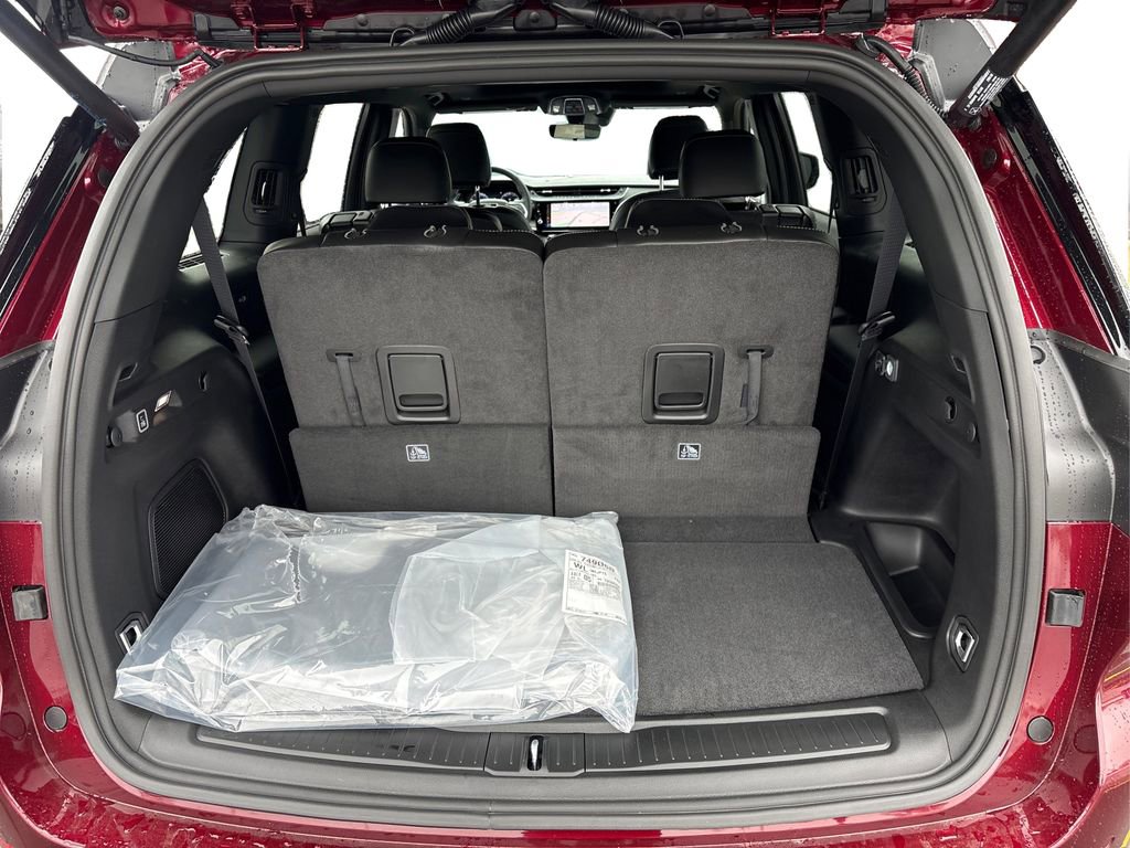 New 2026 Jeep Grand Cherokee L Limited w/ Limited Altitude Package image 11