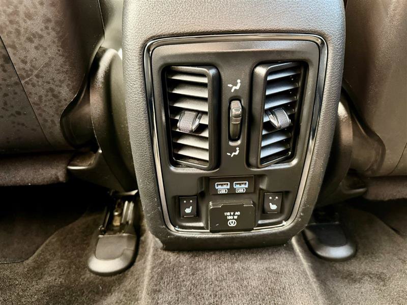 Used 2015 Jeep Grand Cherokee Limited AWD/4WD image 30