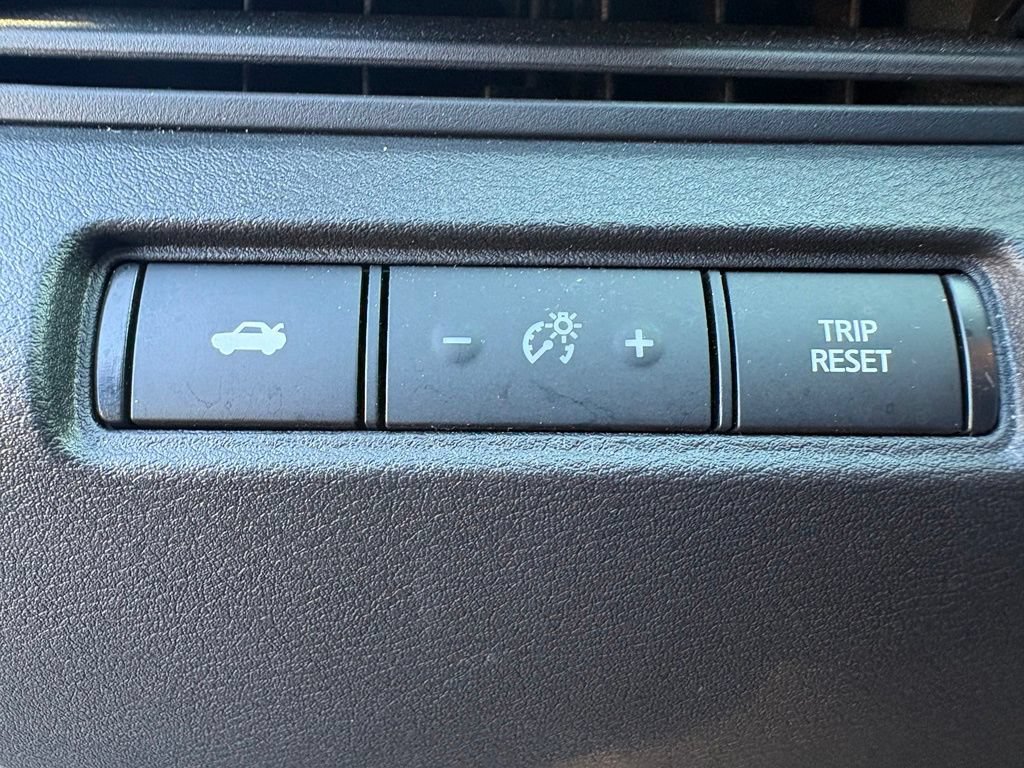 Used 2024 Nissan Altima 2.5 SR w/ SR Premium Package FWD image 17