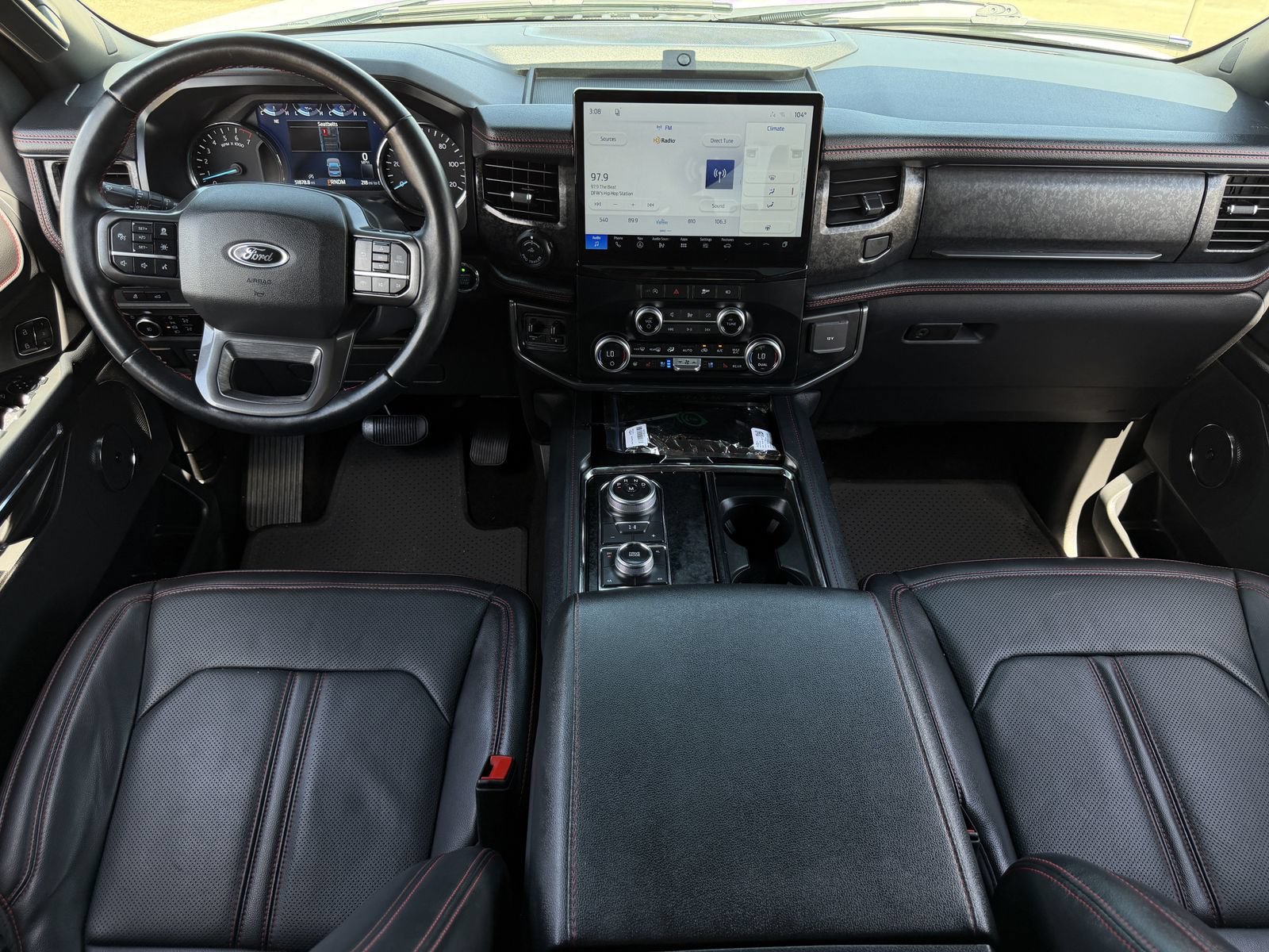 Used 2023 Ford Expedition Limited AWD/4WD image 12