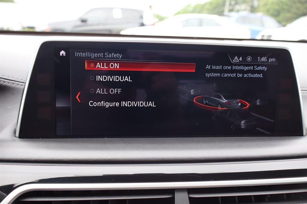 Used 2018 BMW 750i xDrive AWD/4WD image 37