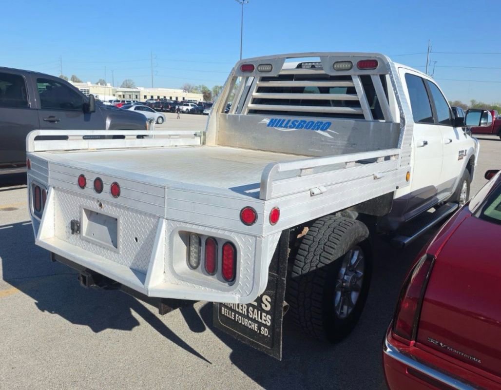Used 2015 RAM 3500 Laramie AWD/4WD image 3