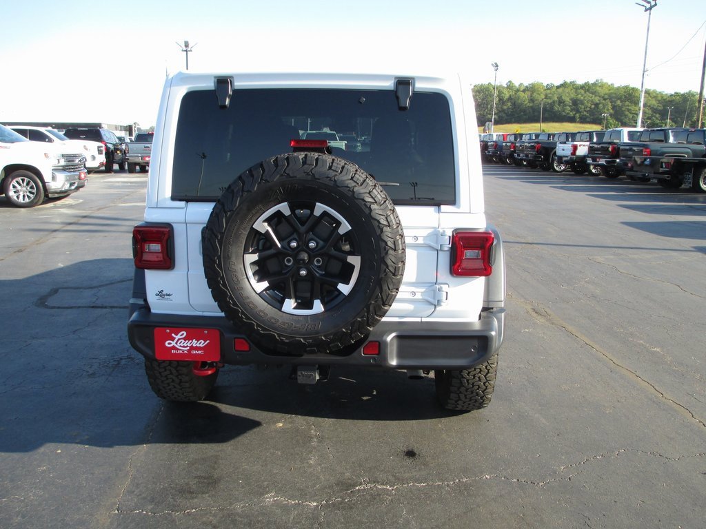 Used 2024 Jeep Wrangler Unlimited Rubicon w/ Technology Group image 6